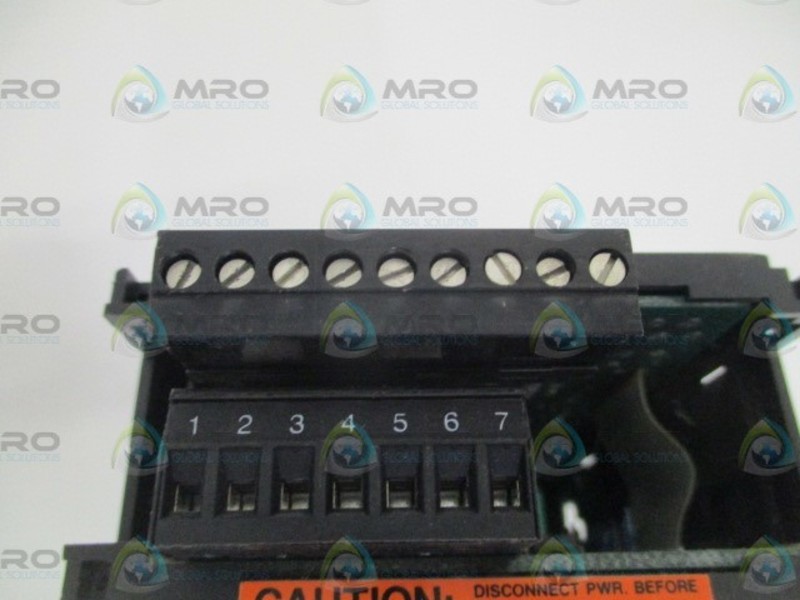 RED LION CONTROLS IMD20102 DIGITAL PANEL METER UNMP