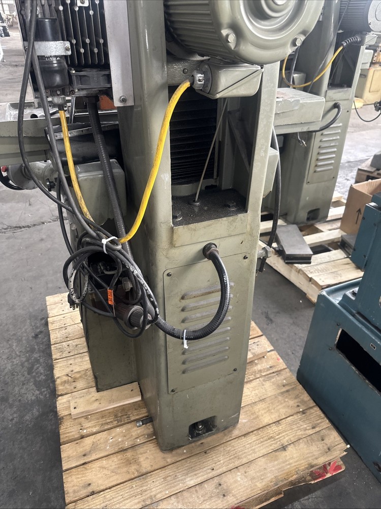 Mitsui Precision Toolroom 612 Surface Grinder Model MSG:200MH Machine# 82043185