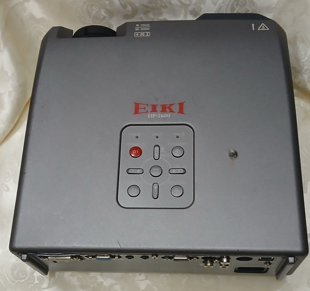 EIKI EIP-2600 DLP Projector