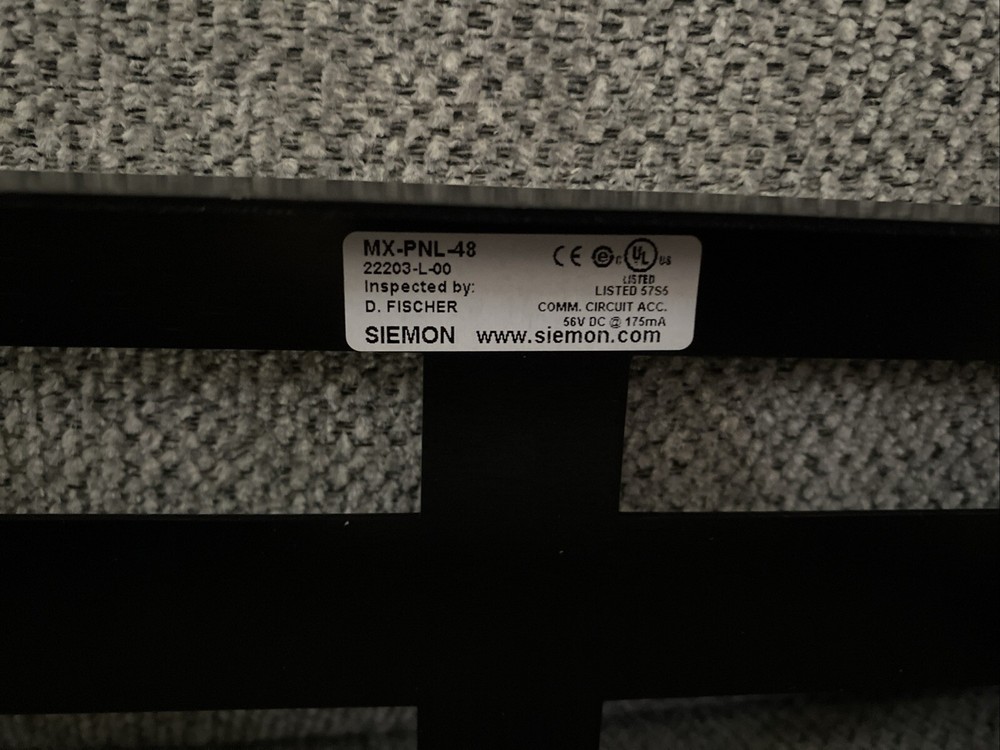 Siemon 48 Port Network Patch Panel Ethernet Connectivity MX-PNL-48-C Unloaded