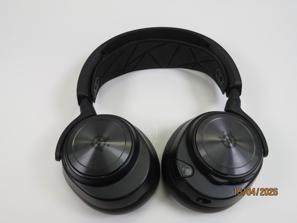 SteelSeries Arctis Nova Pro Wireless Over-Ear Gaming Headset [A520]