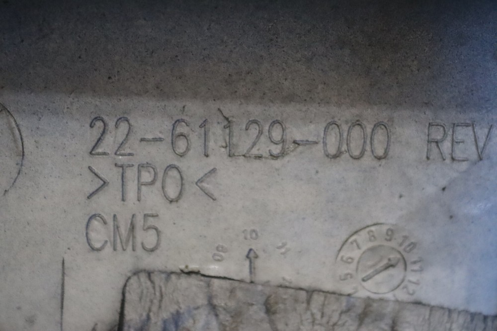 2008-2017 FREIGHTLINER CASCADIA 125 LEFT DRIVER SIDE FAIRING STEP PANEL OEM