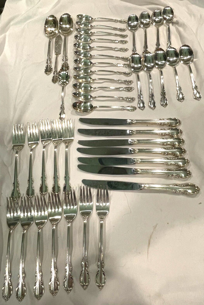 44 PIECE SILVER PLATE REFLECTION ROGERS INTERNATIONAL SILVER -FREE SHIP
