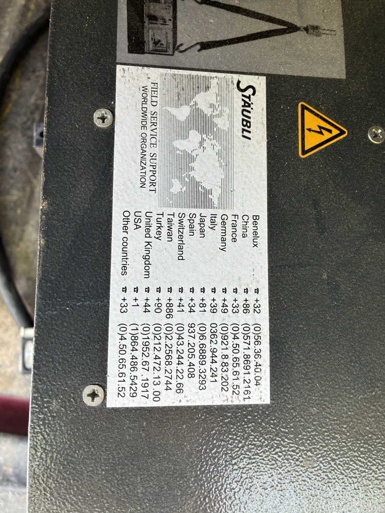 Staubli Cs8c Tx90 F10/5F1DA1/C/01 Controller