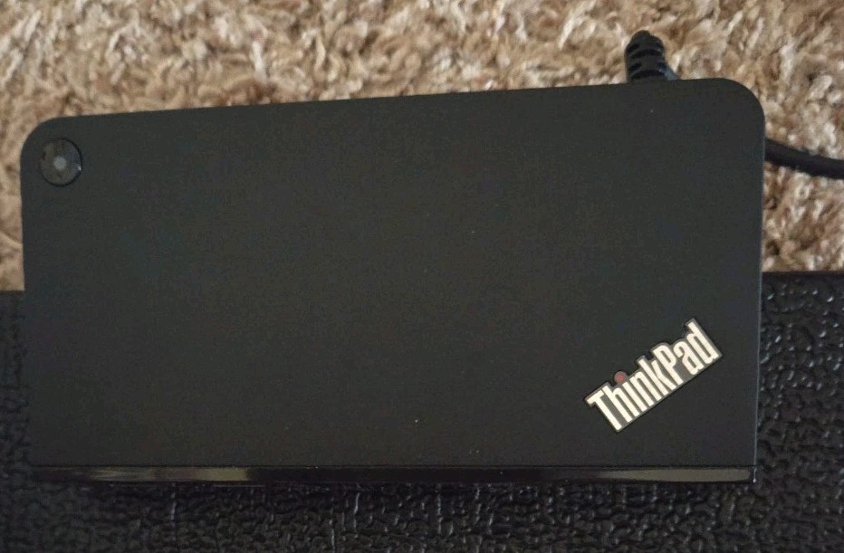 Lenvo Thinkpad Hub Ultra HD 4k Output