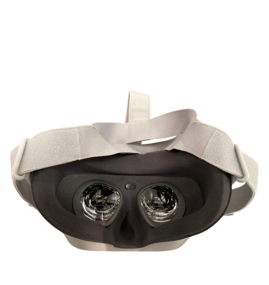 Oculus Go Standalone VR Headset with Controller and Carrying Case