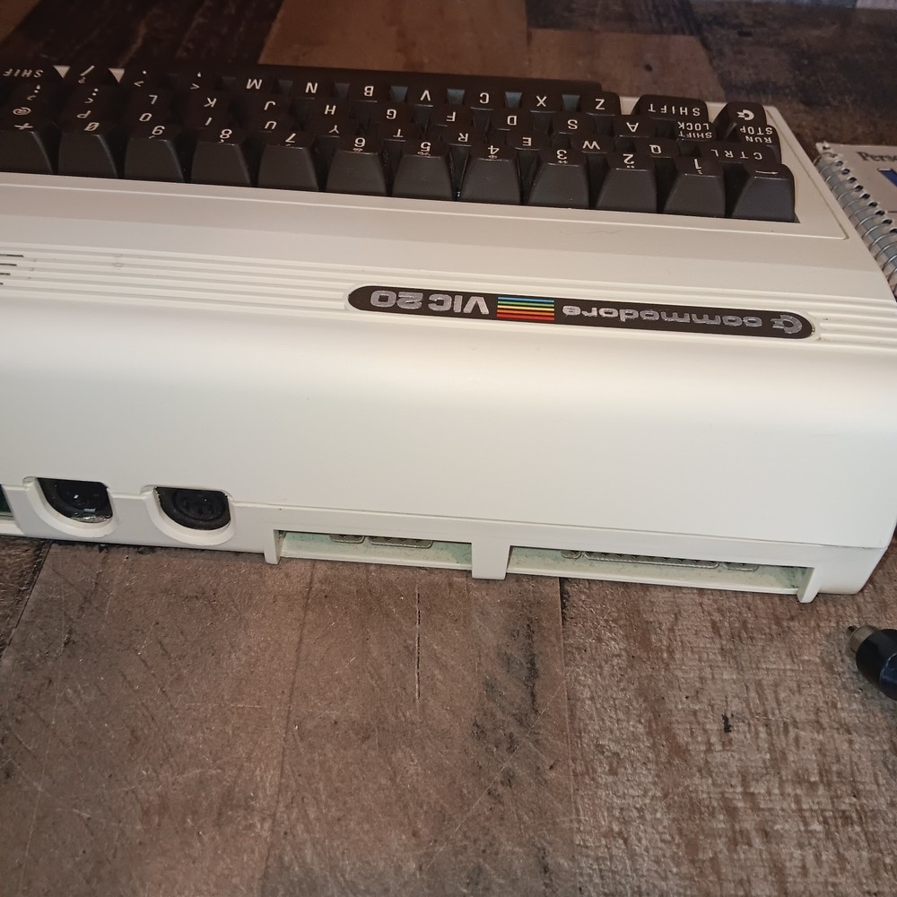 Vintage Commodore VIC-20 Computer w/Original Box Manual Power Working Read