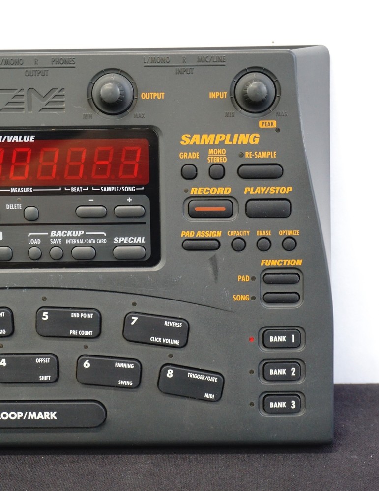 Zoom ST-224 SampleTrak Drum / Groove Machine & Sampler