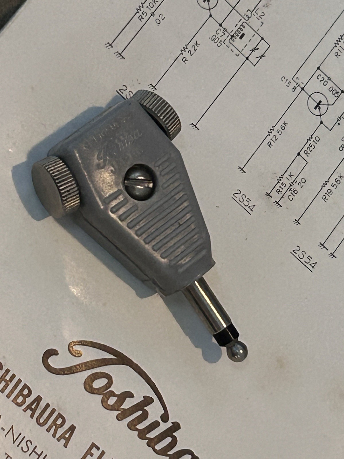 Vintage Toshiba 8TM-294 transistor radio box with accessories