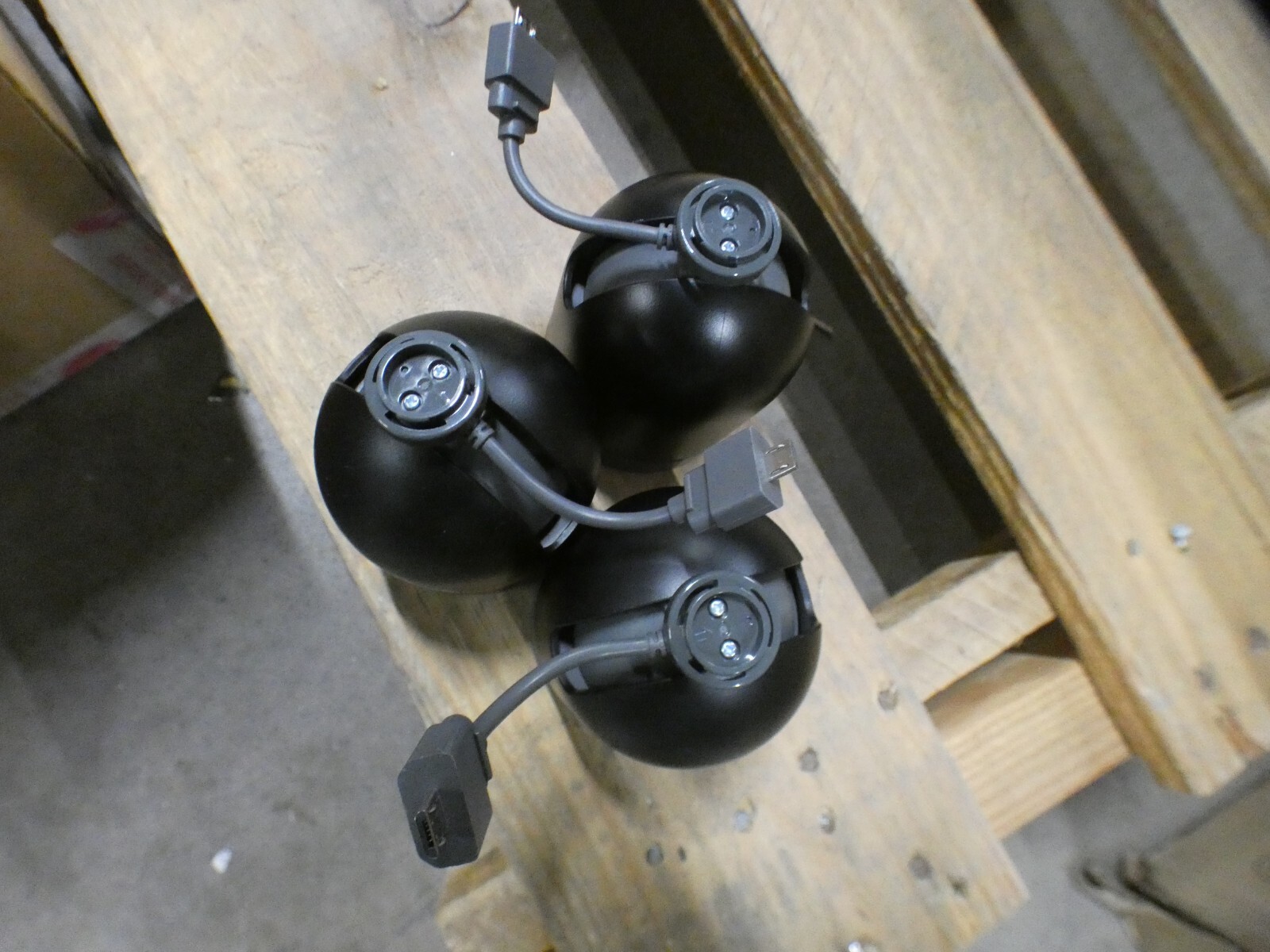 Lot of 3 Blink Mini Pan-Tilt Mounts Black Indoor Rotating Plug-In BAE041000U