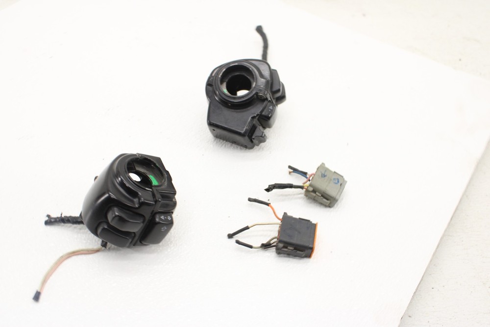 00-05 Harley-davidson Electra Glide Classic Efi Flhtci Right/Left Control Switch