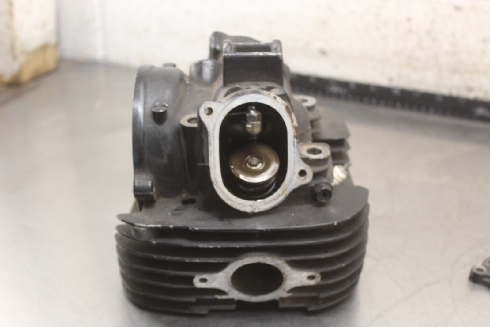 Yamaha XT250 ENGINE MOTOR CYLINDER HEAD XT250