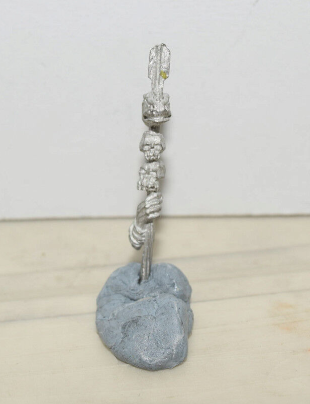 Warhammer Orc Boyz Banner Pole with Decapitated Lizardman Saurus Head (OOP)