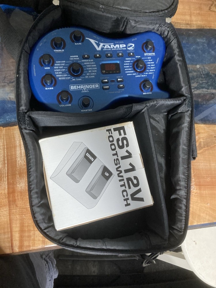 BEHRINGER V-AMP 2 (P06023775)