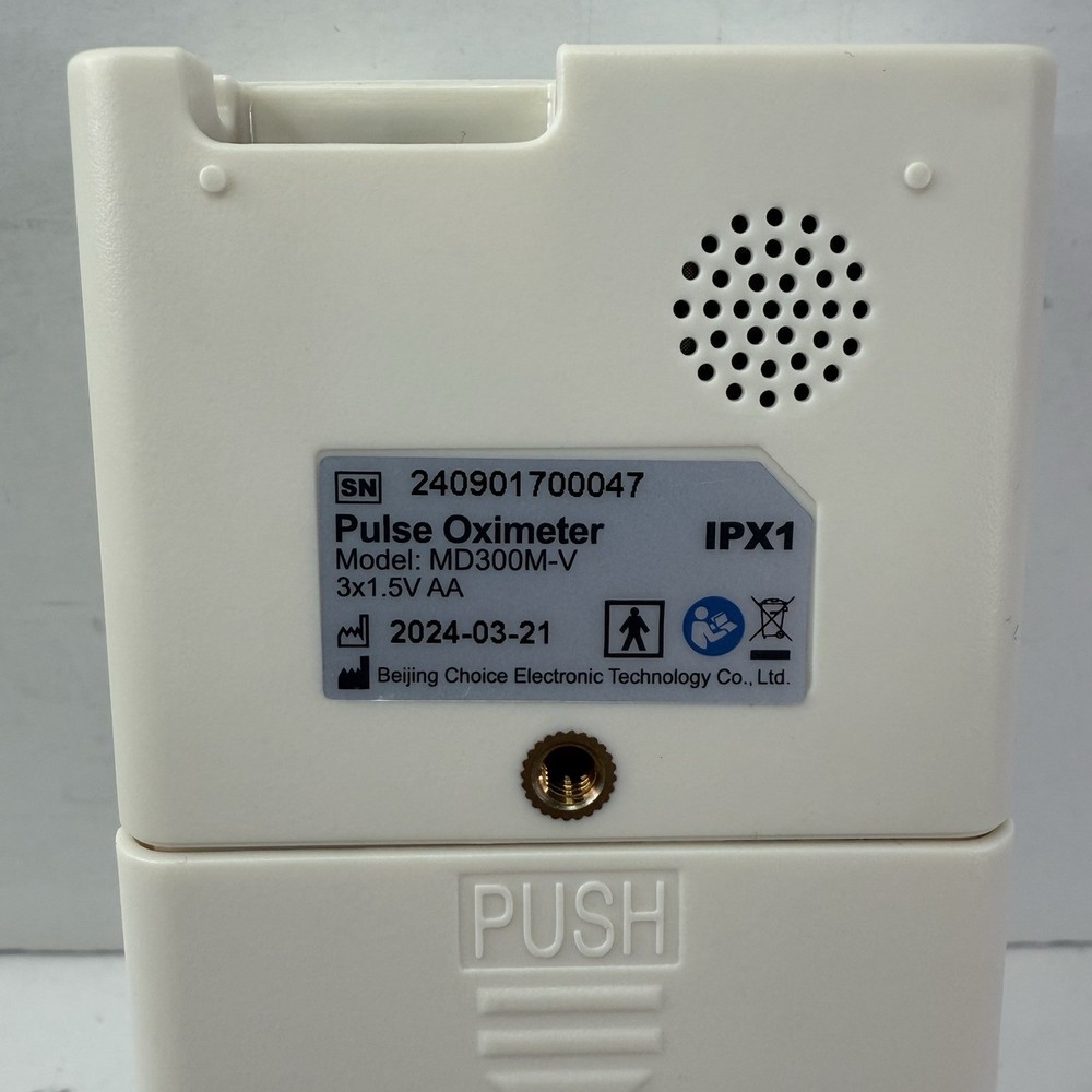 ChoiceMMed MD300M-v Handheld Pulse Oximeter Screen OPENED BOX - TESTED