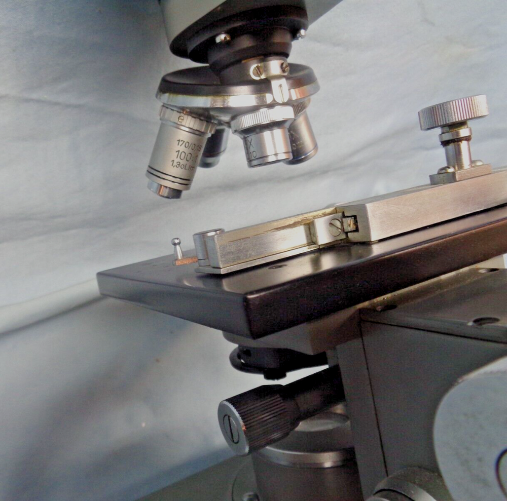 Vintage LaBo Research Microscope SL No. 80235
