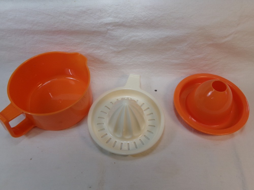 Silver Brand Plastic 3 Piece Reamer Juicer