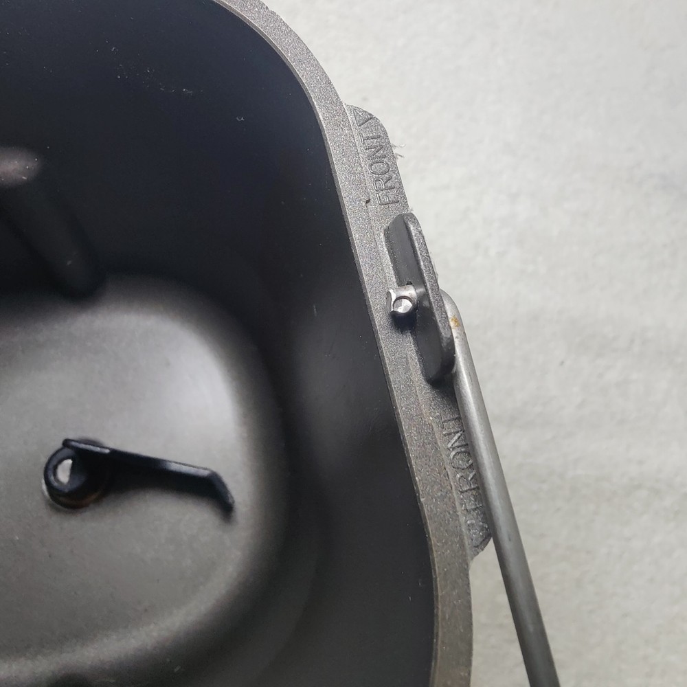 Goldstar Model HB-202CE Bread Maker Machine Pan & Paddle