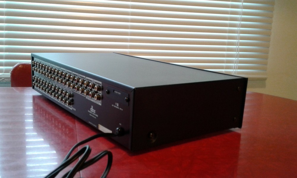 DBX DAV-600 AUDIO VIDEO PROGRAM ROUTE SELECTOR , Beautiful
