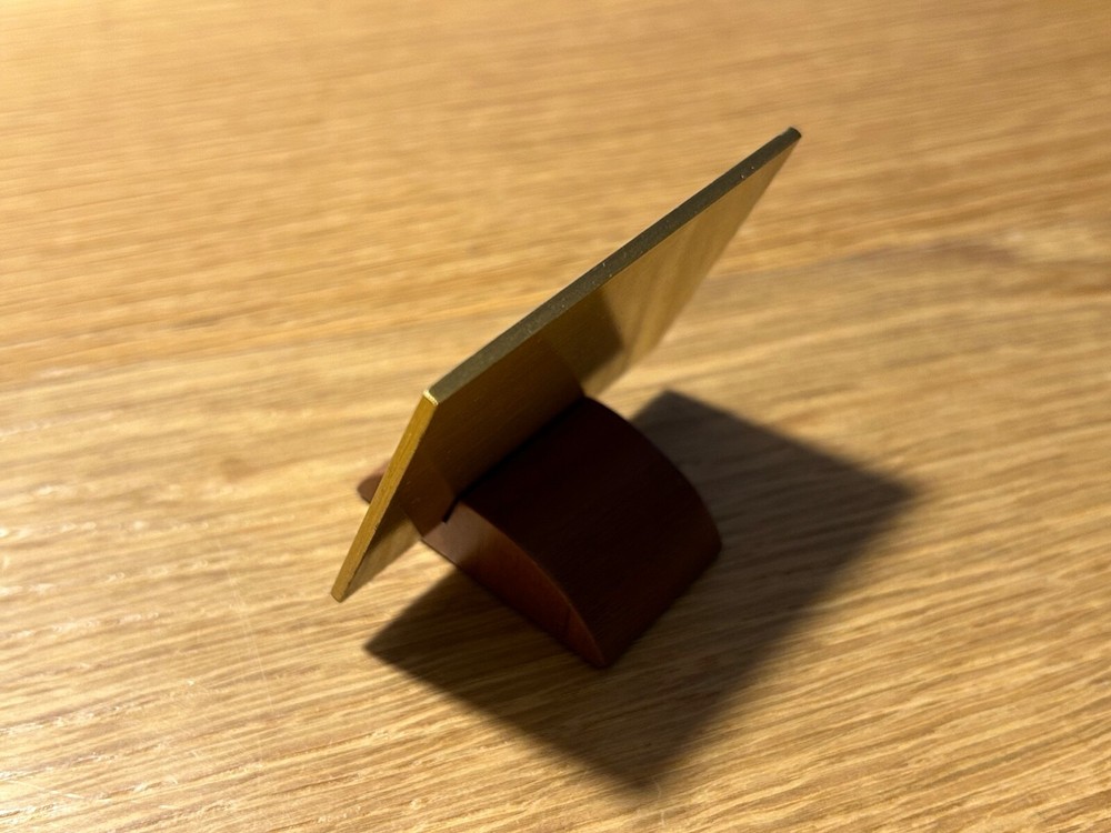 Exhibitor Stand Plate - Model AUTOMATIC MOVEMENT