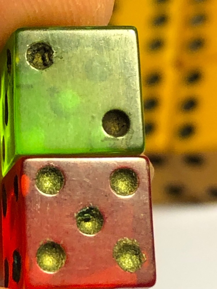 1939 or back translucent cherry apple bakelite gold tone pips dice 050523@