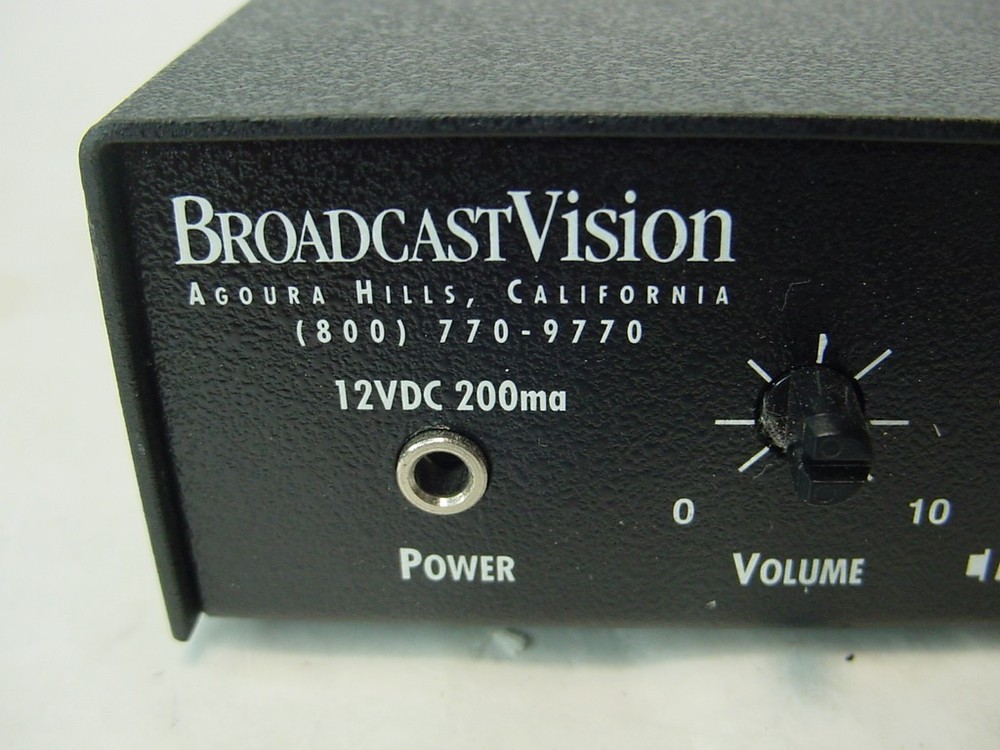 BROADCASTVISION STEREO TRANSMITTER BV900 - NO POWER CORD INCLUDED