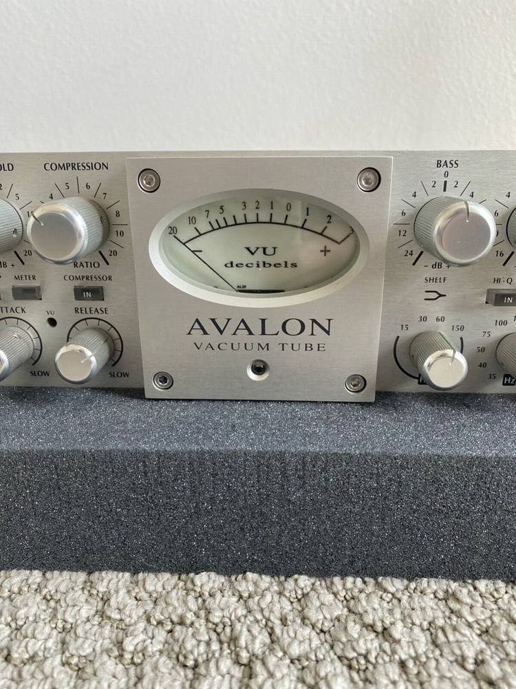 Avalon VT-747sp Stereo Vacuum Tube Compressor / Equalizer