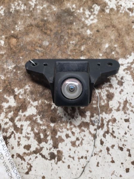Camera/ Projector Rear View Camera Gate Mounted Fits 2012-2015 PILOT OEM