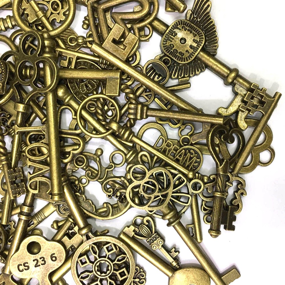 69pcs Mixed Skeleton Keys Large Small Exquisite Shape Crown Shape Christmas gift