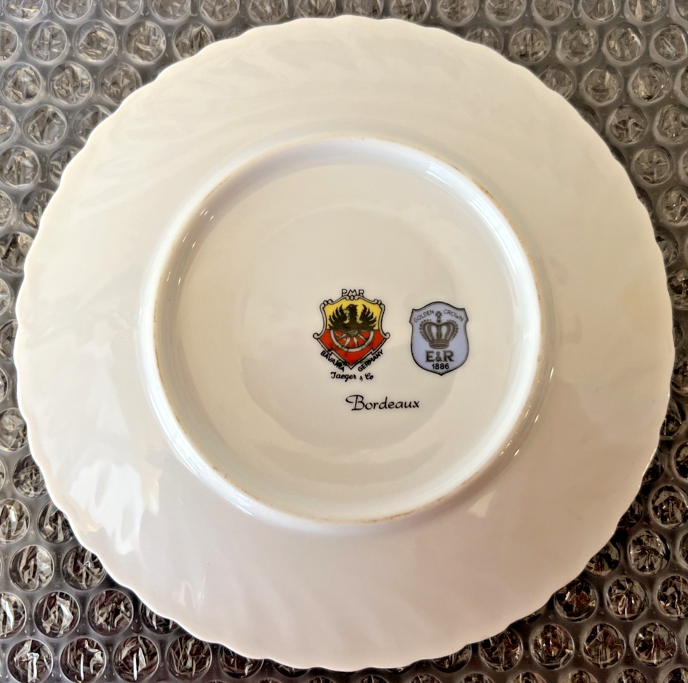 Jaeger & Co Bavaria Germany Bone China 5 Piece Dinner Set ~ Bordeaux Pattern