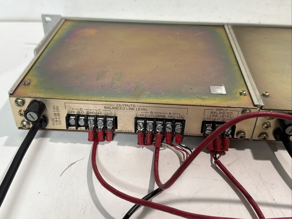 RTS Systems Moldel 424 Audio Distribution Amplifier