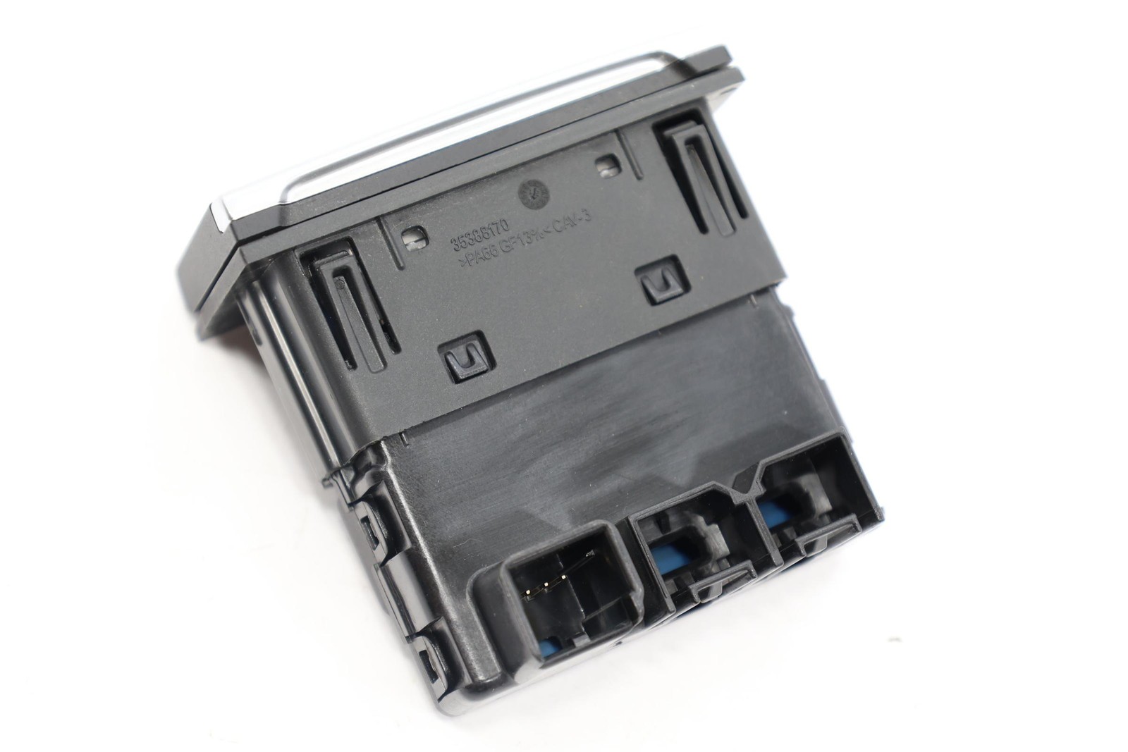 2021 - 2022 JEEP WRANGLER REAR CENTER CONSOLE BACK USB PORT OEM 68481187AA