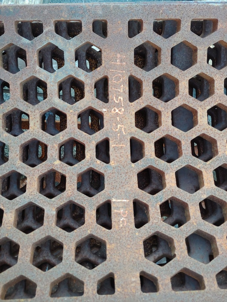 Grinder Screens 2" Hex ( 5pc - 63 " long )