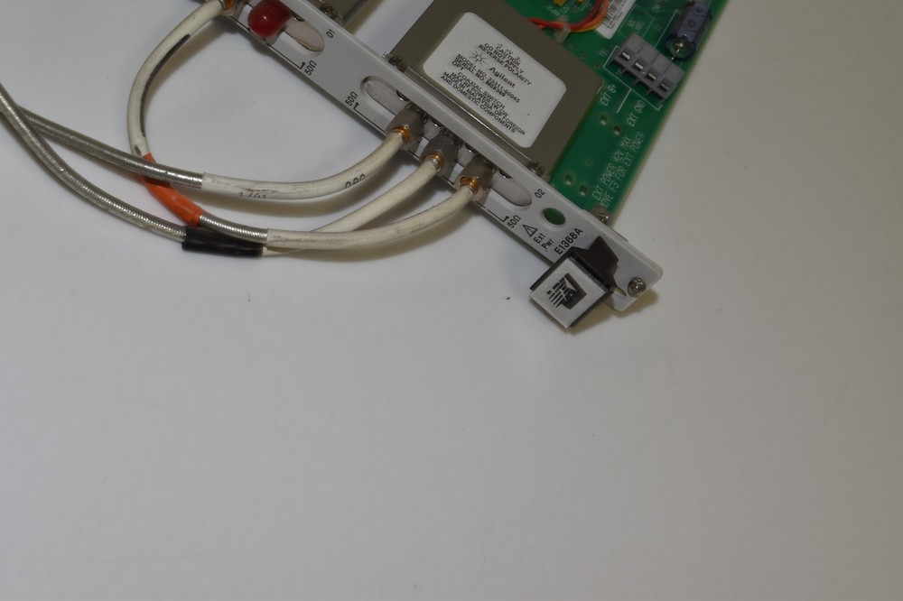 ^^ HP VXI E1368A 18GHZ MICROWAVE SWITCH DRIVE MODULE PLUG IN (MHJ5)