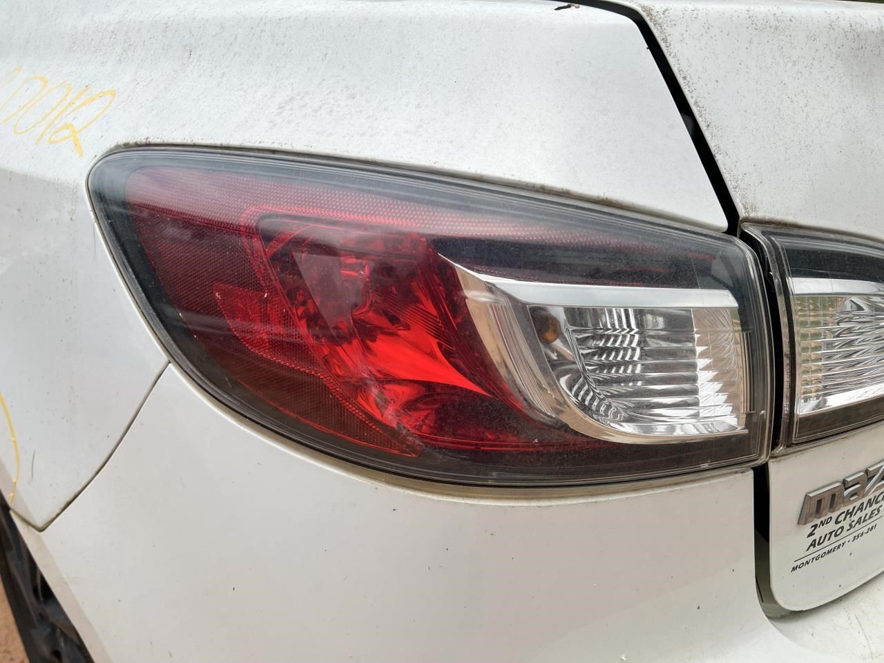 MAZDA 3 2012 Fuse Box Cabin 104831471