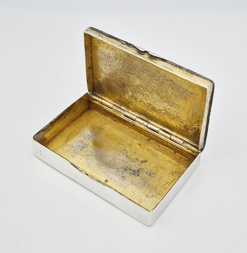 GEORGIAN SOLID SILVER ENGRAVED SNUFF BOX c1810