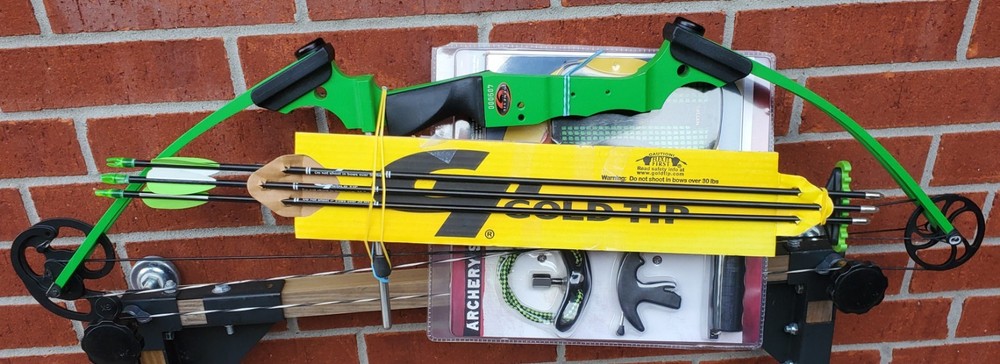 Loaded Genesis by Mathews Compound Bow - LH - 20# Max Variable Draw Length