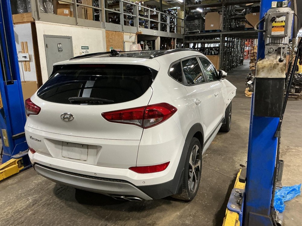 Used Blind Spot Detection System Warning Control Module fits: 2018 Hyundai Tucso