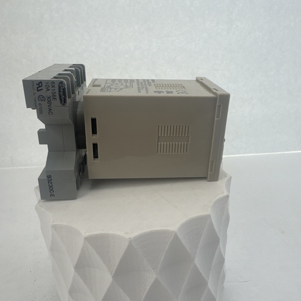 Omron H3CA-A Solid State Digital Timer 24-240VAC with Dayton 6X156E Relay Socket