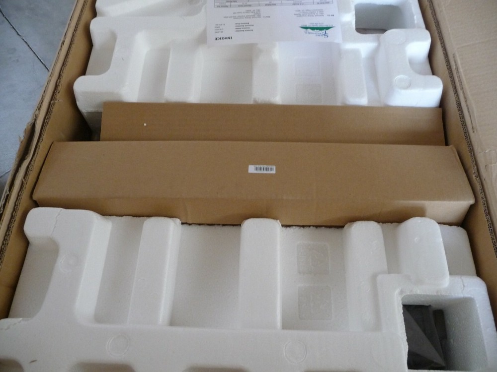 APC Smart-UPS RT 48V RM 2U Battery Pack SURTA48RMXLBP2U