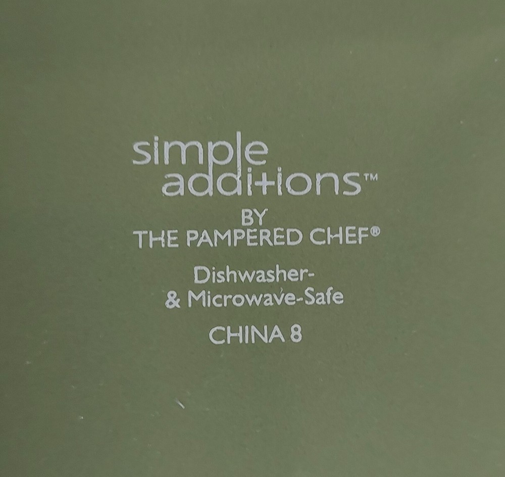 Pampered Chef Simple Additions Rectangular Serving Platter Green 15”x 6"x 1.5"