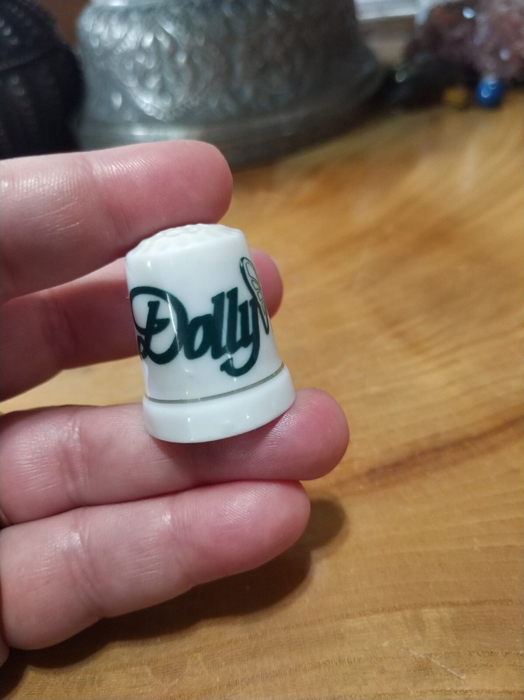 Vintage ceramic Dollywood souvenir thimble
