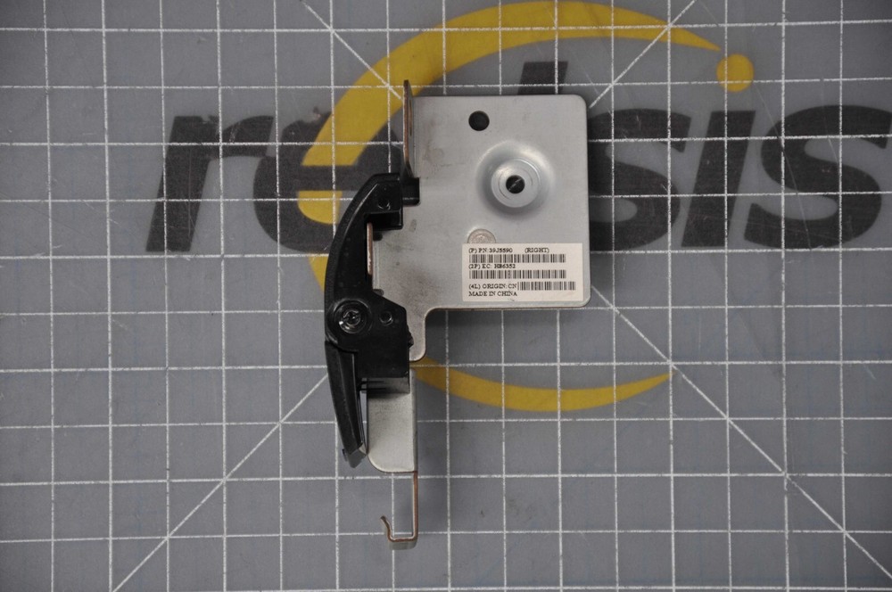 IBM Right Side Drawer Latch Assembly Bracket 39J5590