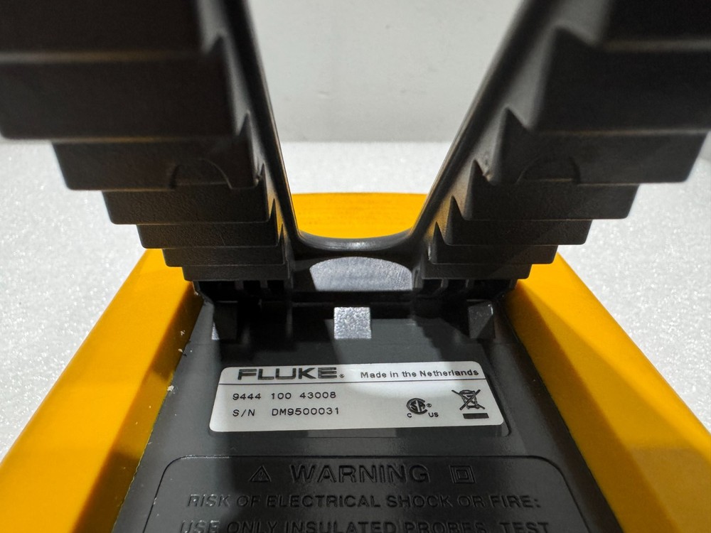 Fluke 43B Power Quality Analyzer, with new battery pack