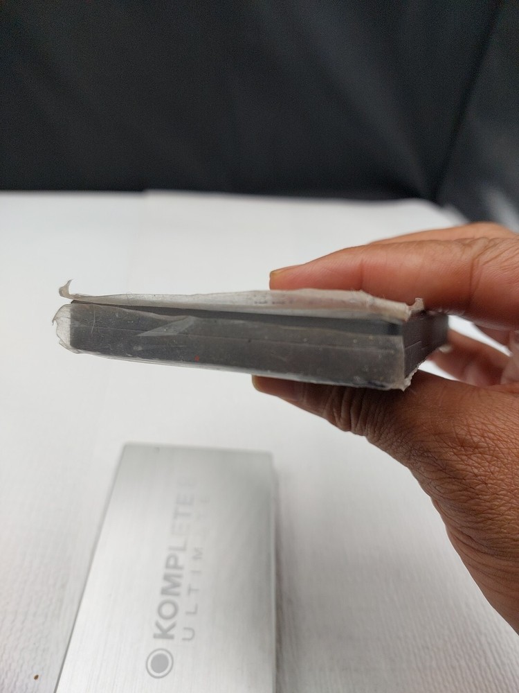 Genuine Native Instruments Komplete 8 and 9 Ultimate (ONLY HDD) UNTESTED