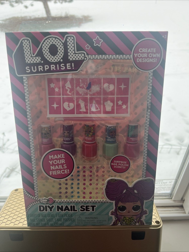 LOL Surprise DIY Nail Set