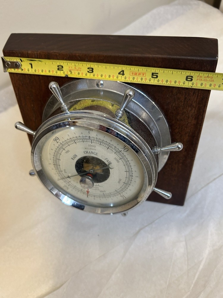 Barometer / Airguide Ships Wheel