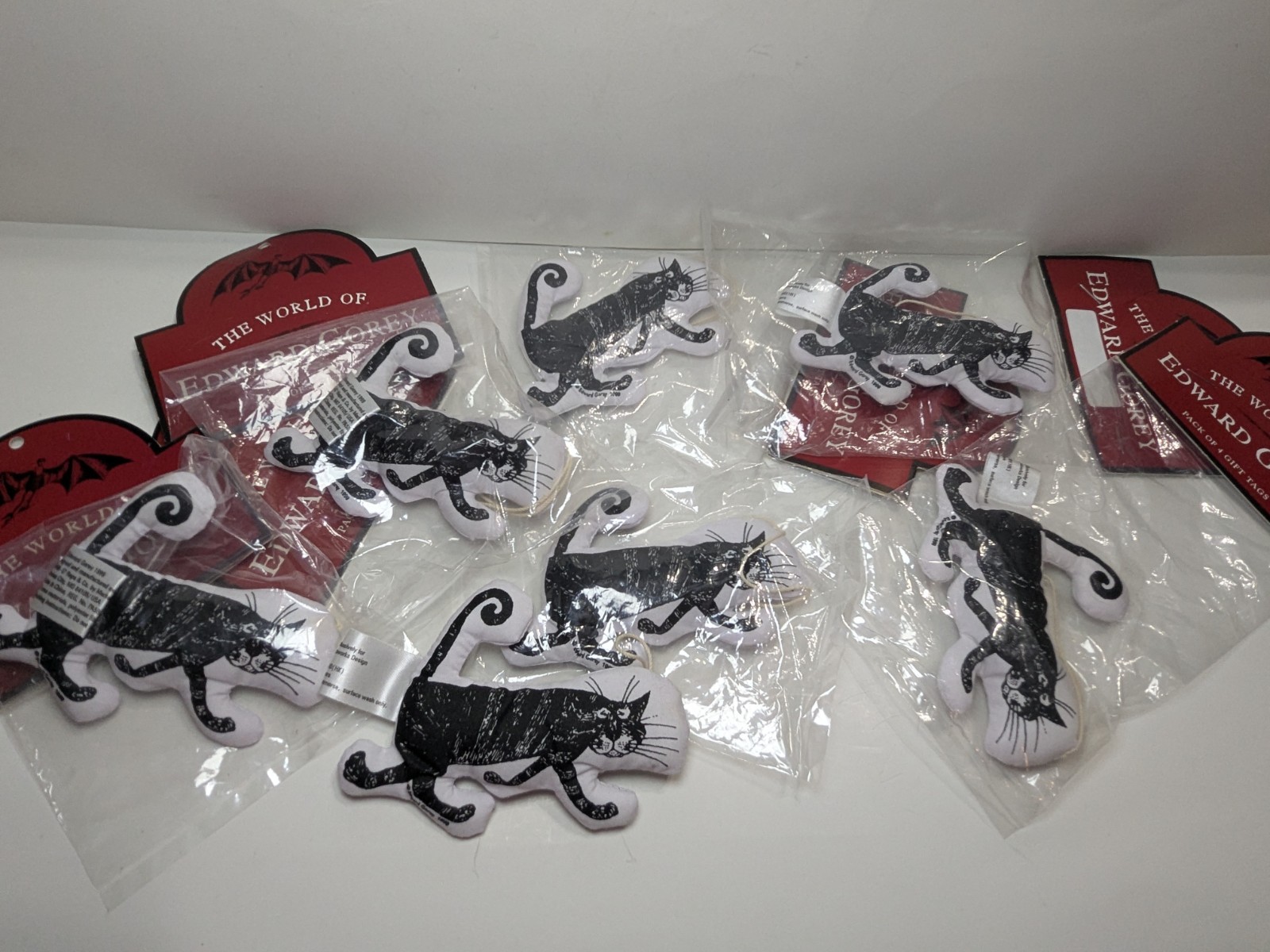 (1) Vintage Edward Gorey 1999 Cat Plush Ornament