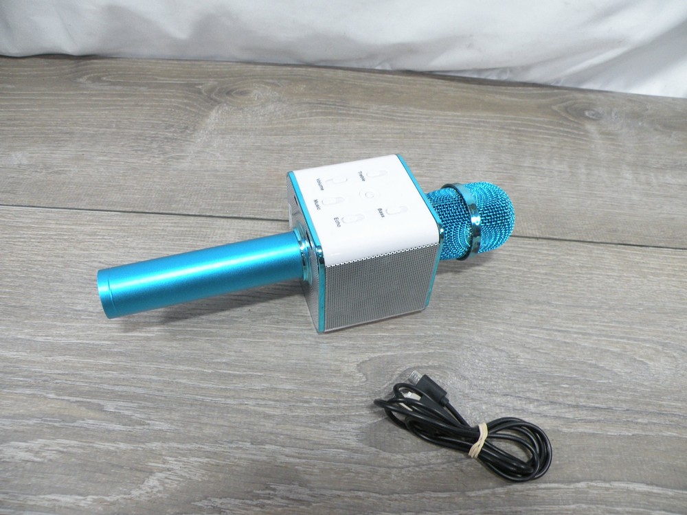 Portable Wireless Bluetooth Karaoke Microphone with Built-in Speaker & Echo