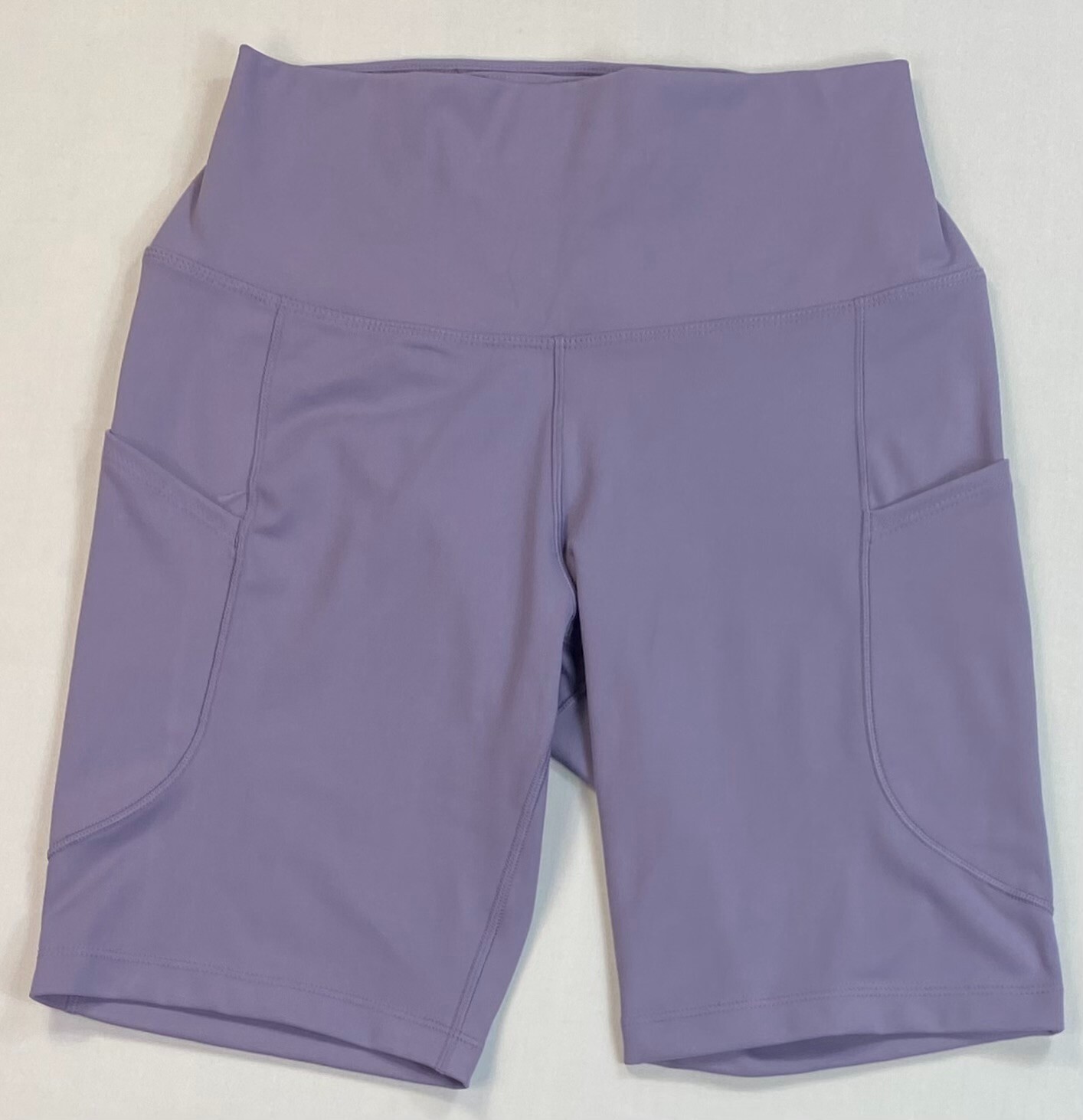 Women's Nike One FZ6758 Gentle Support High Rise 8" Biker Shorts New